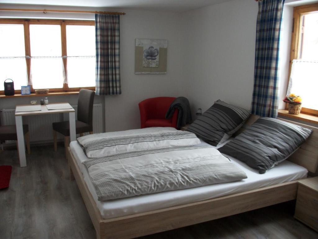 Haus Alpenrose Apartment Швангау Екстериор снимка