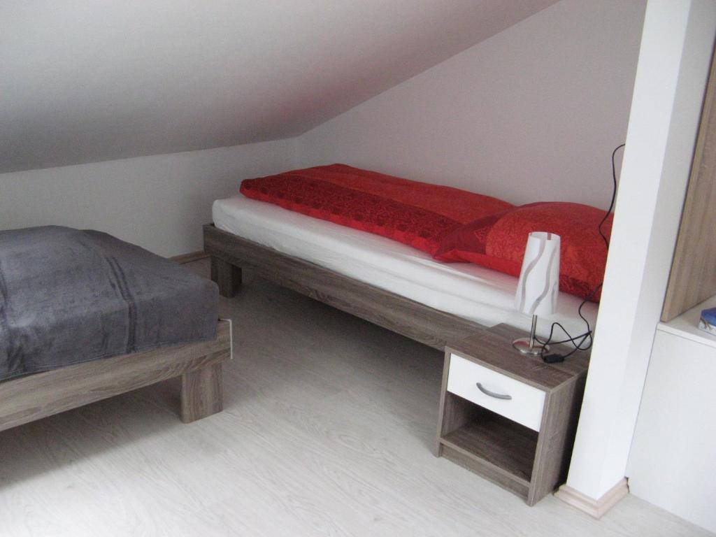 Haus Alpenrose Apartment Швангау Стая снимка